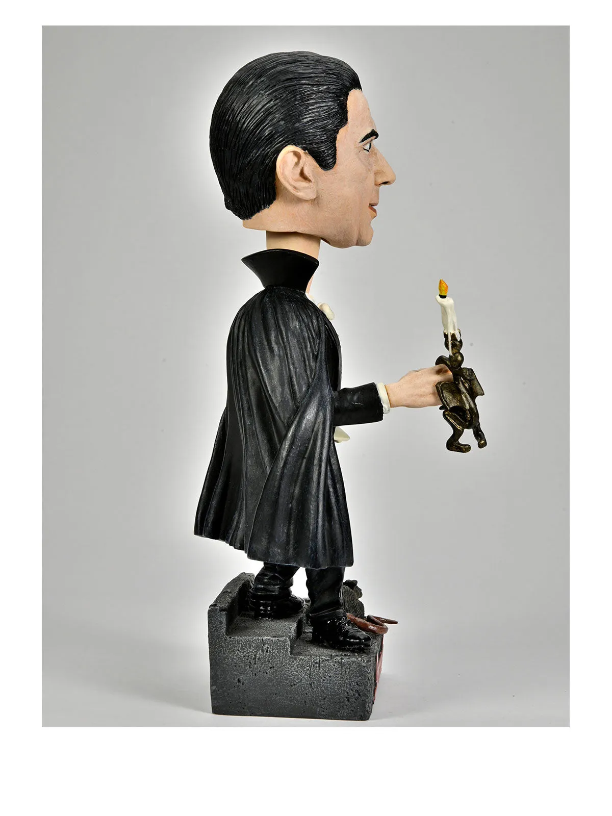 Dracula - 8" Head Knocker - Universal Monsters - NECA Collectibles