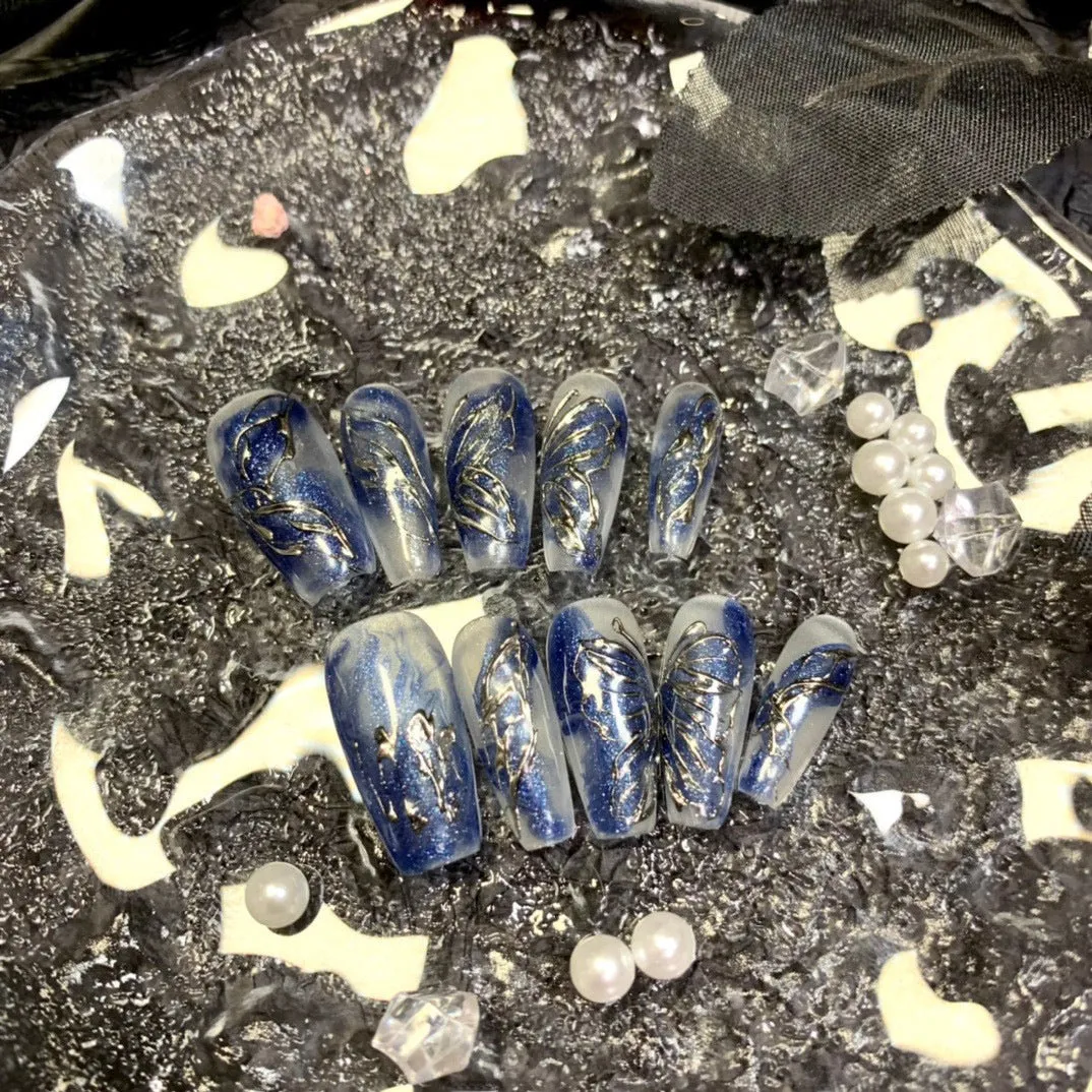 Handmade Mid-Length Blue Nail Art - Elegant White Detachable Nail Patches